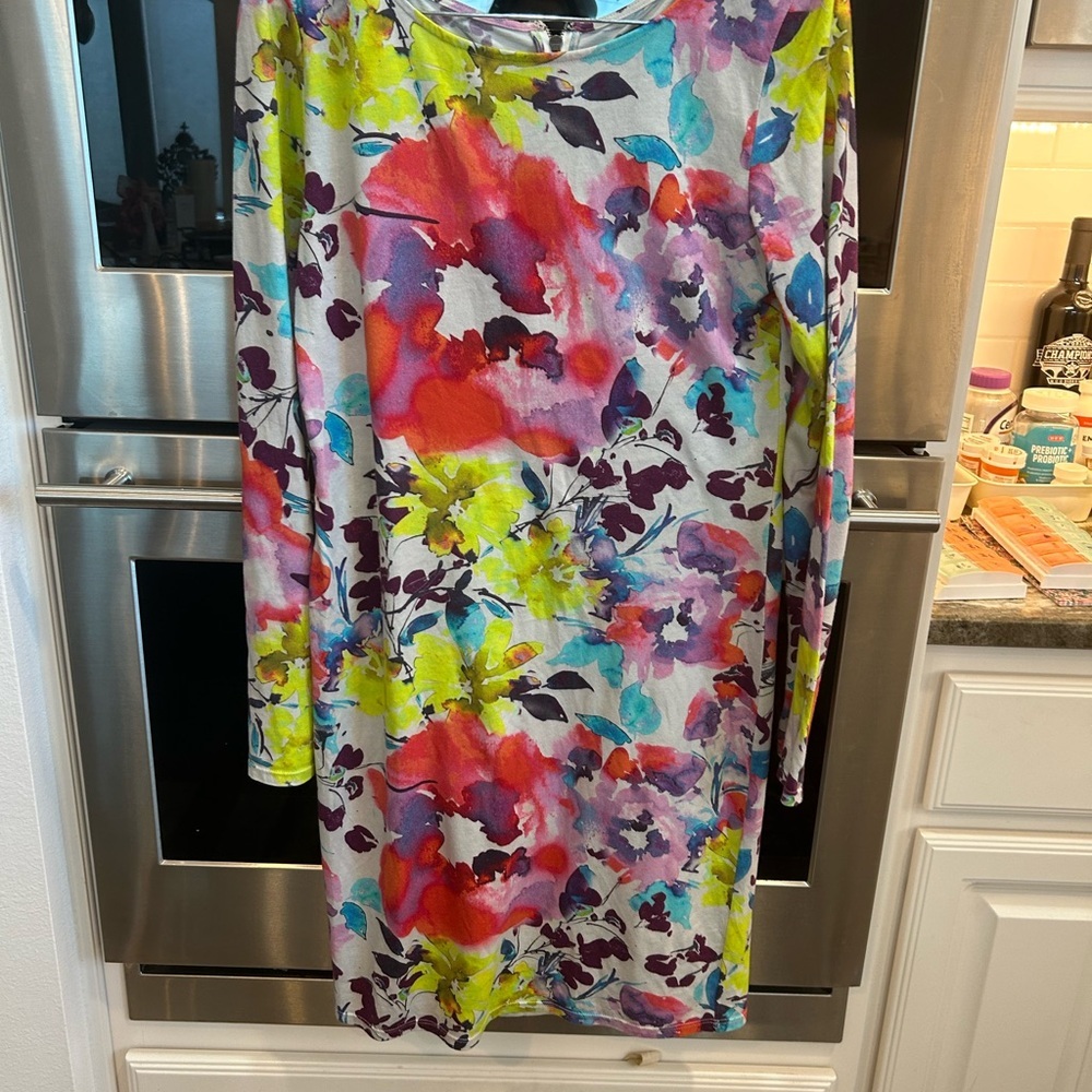 Alice + Olivia Tabitha Dress no size tag M? GUC